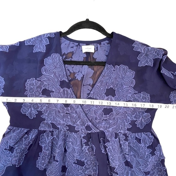 Wilfred by ARITZIA ‘Augustine’ Cropped Sheer Floral Embroidered Blouse - Picture 9 of 10